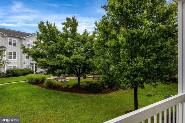13030 CABIN CREEK RD, Herndon, VA 20171