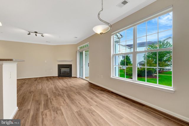 13030 CABIN CREEK RD, Herndon, VA 20171