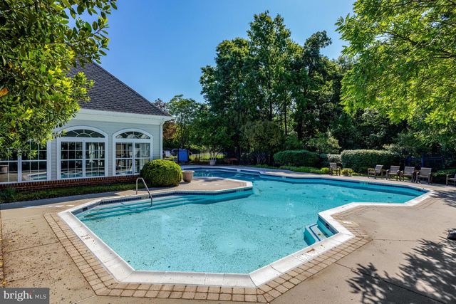 13030 CABIN CREEK RD, Herndon, VA 20171