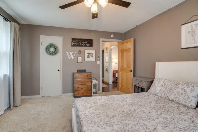 424 15th Street S, Moorhead, MN 56560