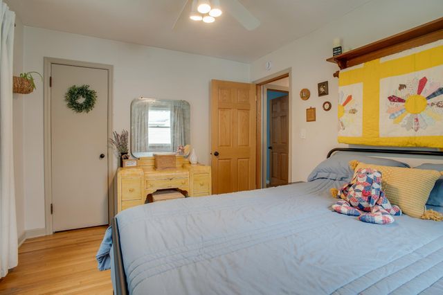 424 15th Street S, Moorhead, MN 56560