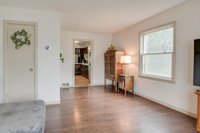 424 15th Street S, Moorhead, MN 56560