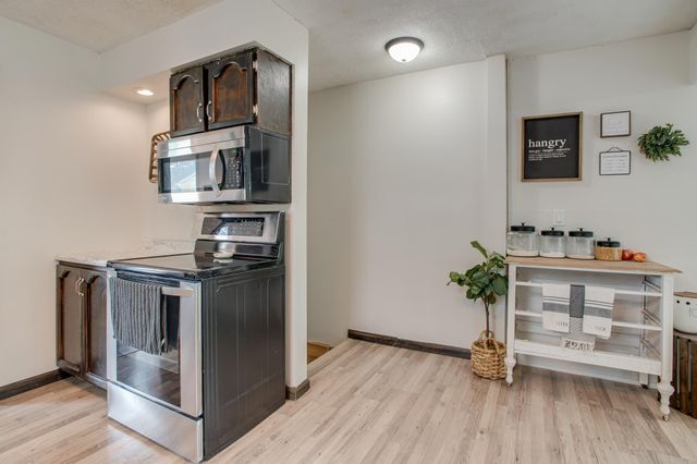 424 15th Street S, Moorhead, MN 56560