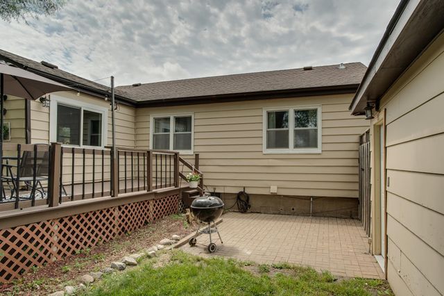 424 15th Street S, Moorhead, MN 56560