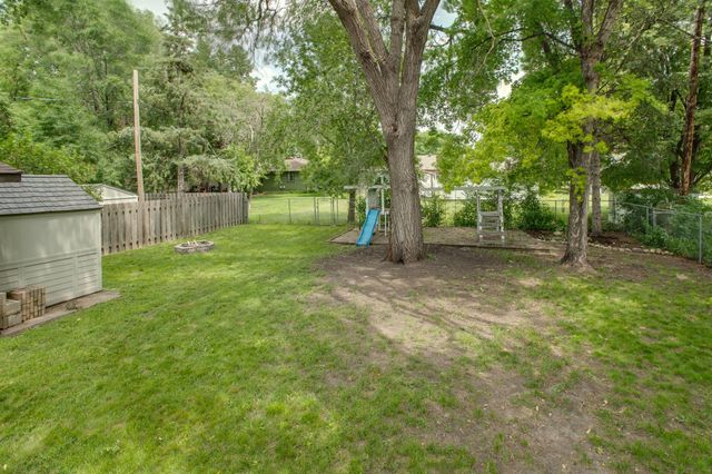 424 15th Street S, Moorhead, MN 56560