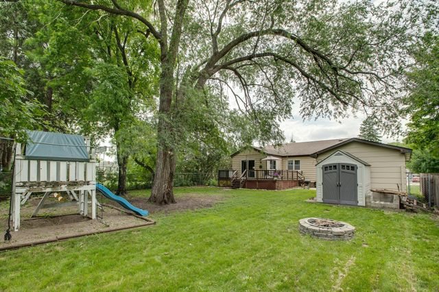 424 15th Street S, Moorhead, MN 56560