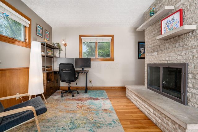 258 Sinsbury Drive N, Worthington, OH 43085