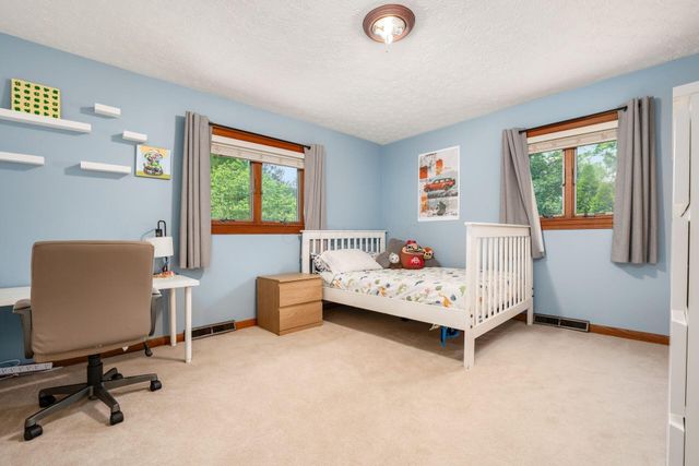 258 Sinsbury Drive N, Worthington, OH 43085