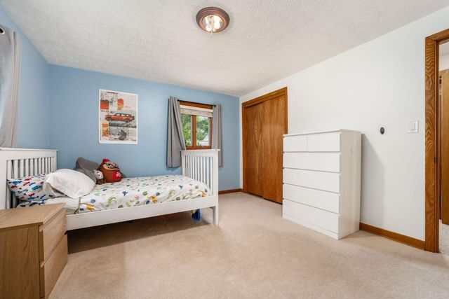 258 Sinsbury Drive N, Worthington, OH 43085