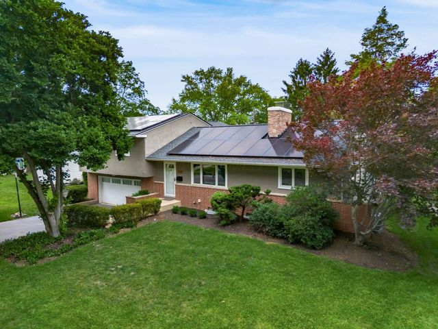 258 Sinsbury Drive N, Worthington, OH 43085