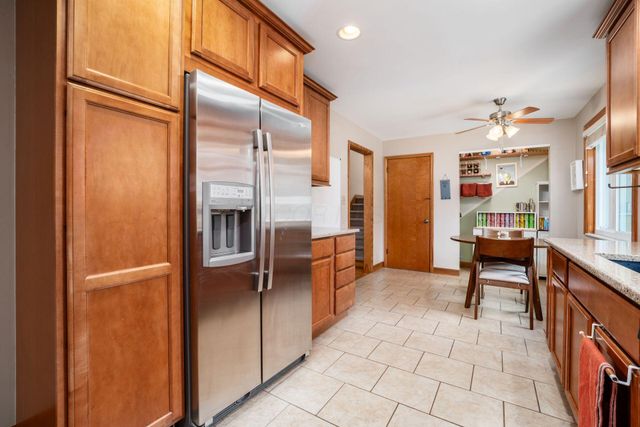 258 Sinsbury Drive N, Worthington, OH 43085
