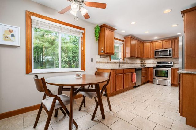 258 Sinsbury Drive N, Worthington, OH 43085