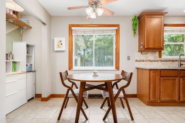 258 Sinsbury Drive N, Worthington, OH 43085