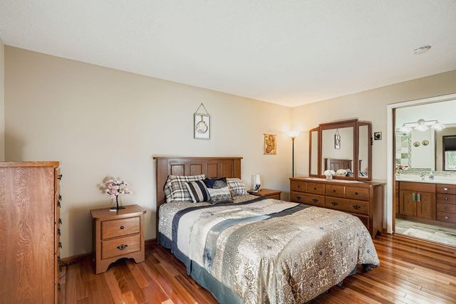 7616 Landau Drive, Bloomington, MN 55438