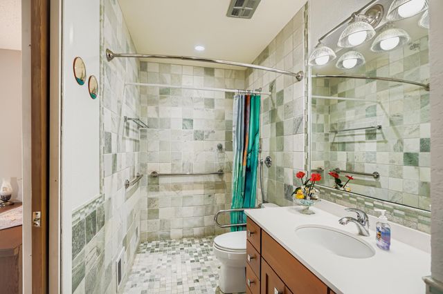 7616 Landau Drive, Bloomington, MN 55438