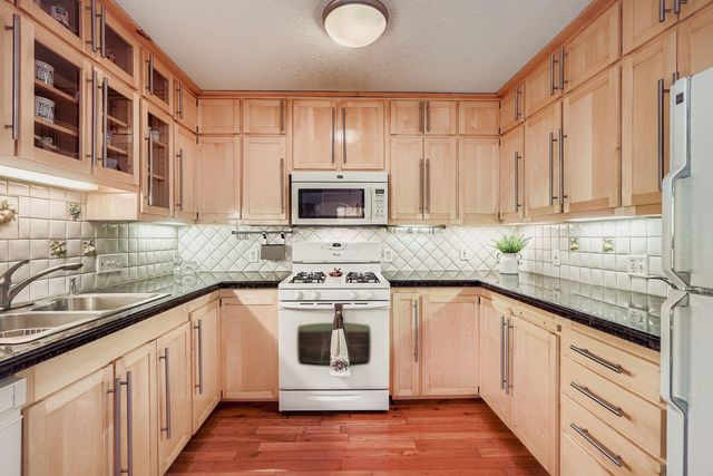 7616 Landau Drive, Bloomington, MN 55438