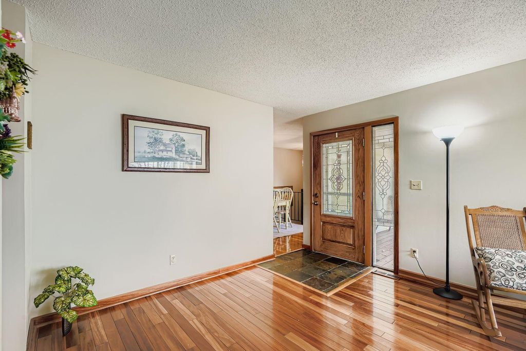 7616 Landau Drive, Bloomington, MN 55438