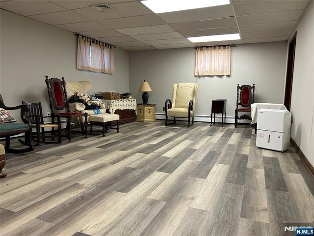 41 Dorothy Drive, North Haledon, NJ 07508