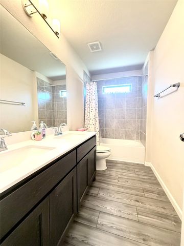 6718 Goldenrain Drive, Venus, TX 76084