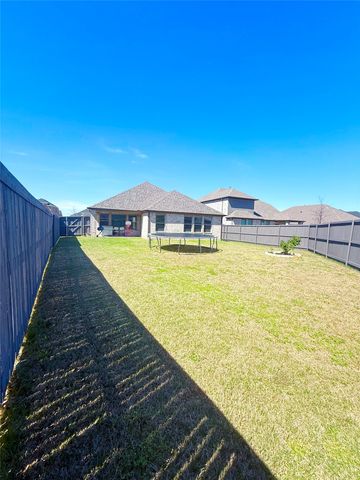 6718 Goldenrain Drive, Venus, TX 76084