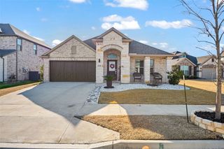 6718 Goldenrain Drive, Venus, TX 76084