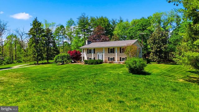 1539 HAROLD DR, Inwood, WV 25428