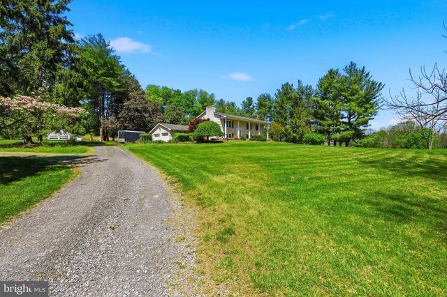 1539 HAROLD DR, Inwood, WV 25428