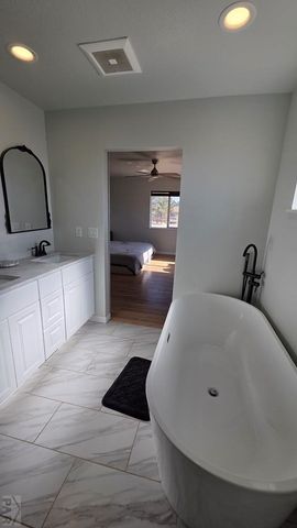 215 Sherrill Dr, Penrose, CO 81240