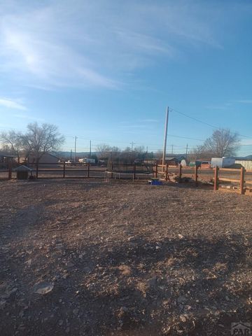 215 Sherrill Dr, Penrose, CO 81240