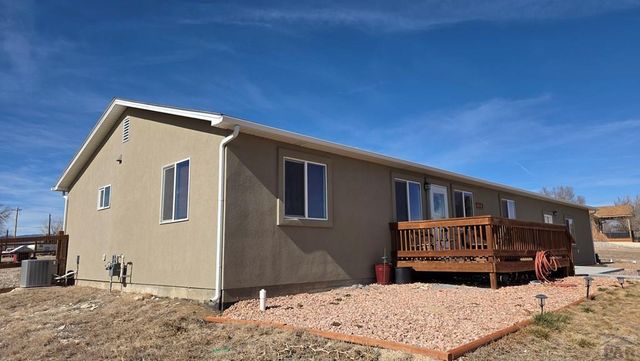 215 Sherrill Dr, Penrose, CO 81240