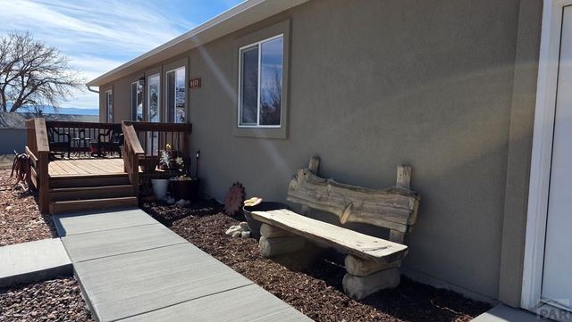 215 Sherrill Dr, Penrose, CO 81240