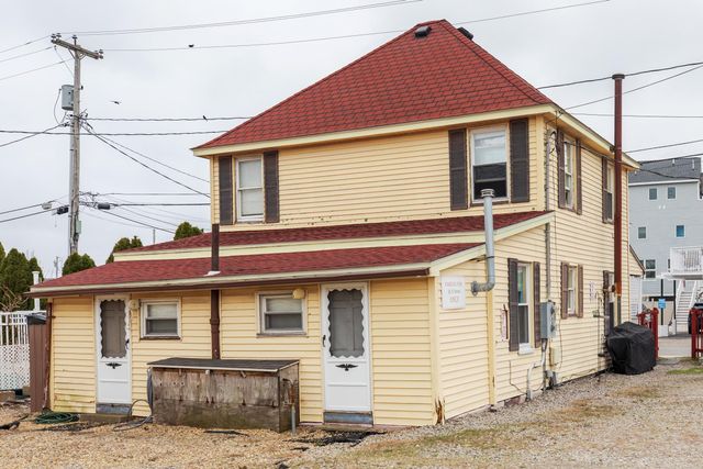 26 B Street, Hampton, NH 03842