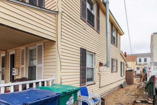 26 B Street, Hampton, NH 03842