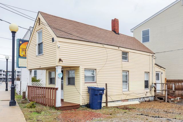 26 B Street, Hampton, NH 03842