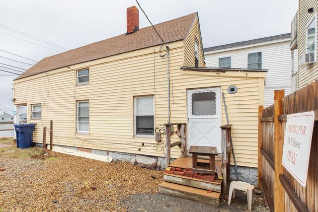 26 B Street, Hampton, NH 03842