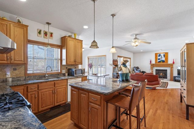 9727 Linden Avenue N, Brooklyn Park, MN 55443