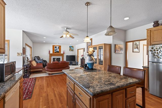 9727 Linden Avenue N, Brooklyn Park, MN 55443