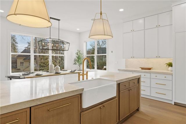 5160 Abbotts Bridge Road, Johns Creek, GA 30005