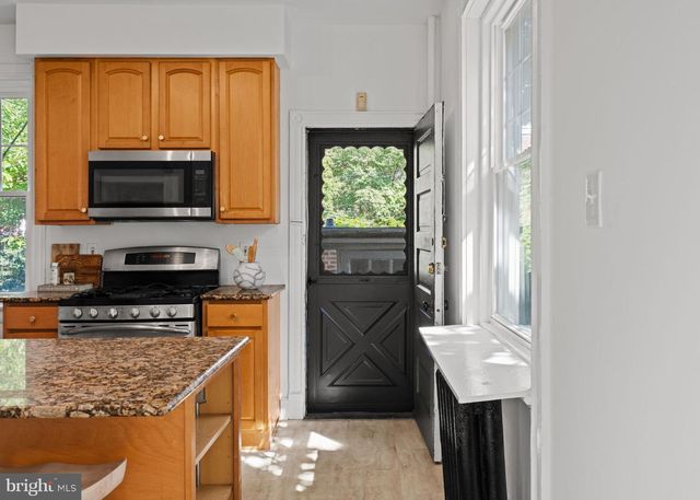 6923 BOYER ST, Philadelphia, PA 19119