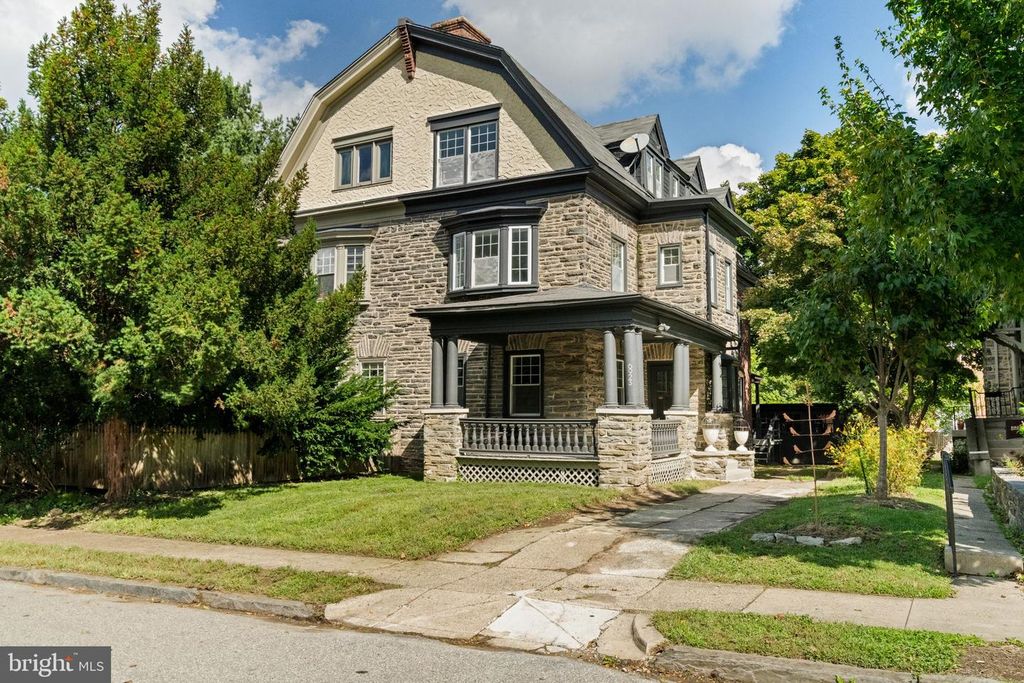 6923 BOYER ST, PHILADELPHIA, PA 19119 — exterior