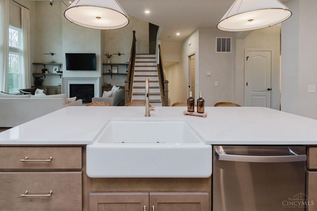 728 Harvest Lane, Washington Twp, OH 45458