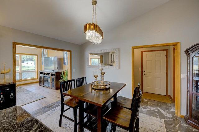 3129 HONEY CREEK COURT, Oshkosh, WI 54904