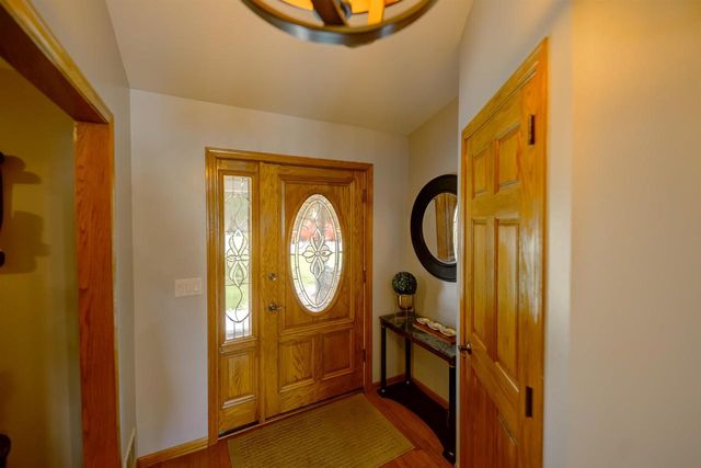 3129 HONEY CREEK COURT, Oshkosh, WI 54904