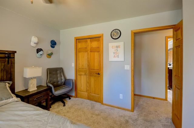 3129 HONEY CREEK COURT, Oshkosh, WI 54904