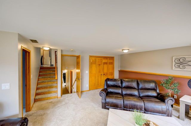 3129 HONEY CREEK COURT, Oshkosh, WI 54904