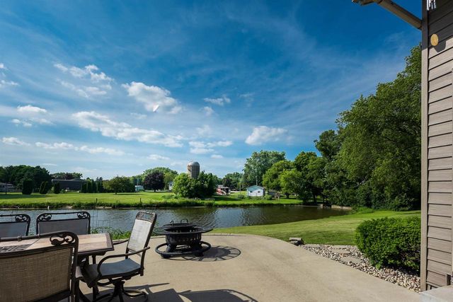 3129 HONEY CREEK COURT, Oshkosh, WI 54904