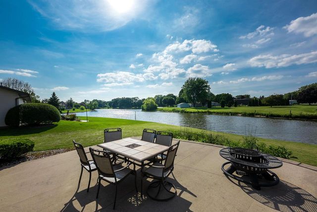 3129 HONEY CREEK COURT, Oshkosh, WI 54904