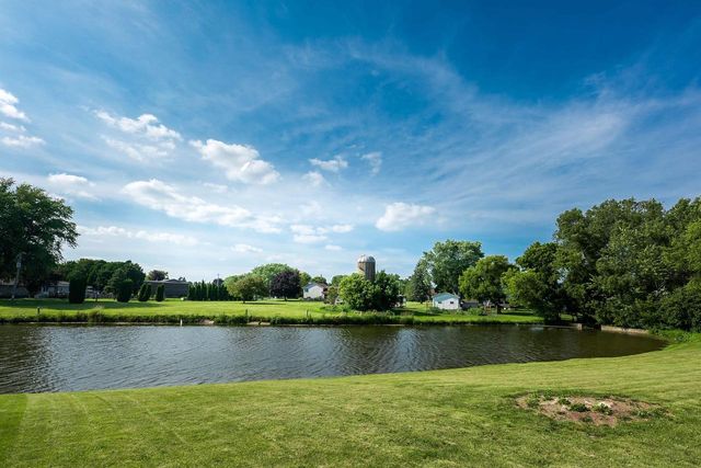 3129 HONEY CREEK COURT, Oshkosh, WI 54904