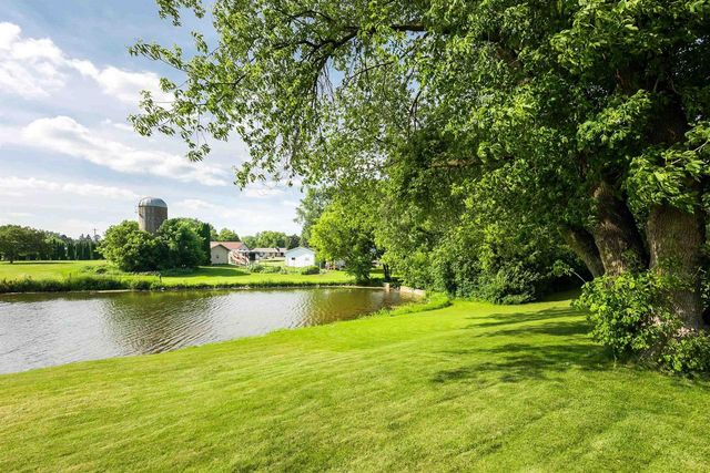 3129 HONEY CREEK COURT, Oshkosh, WI 54904