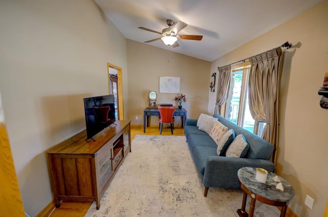 3129 HONEY CREEK COURT, Oshkosh, WI 54904